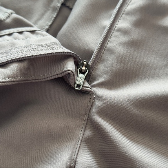 Nike Golf Women's Gray shorts - Picture 10 of 11